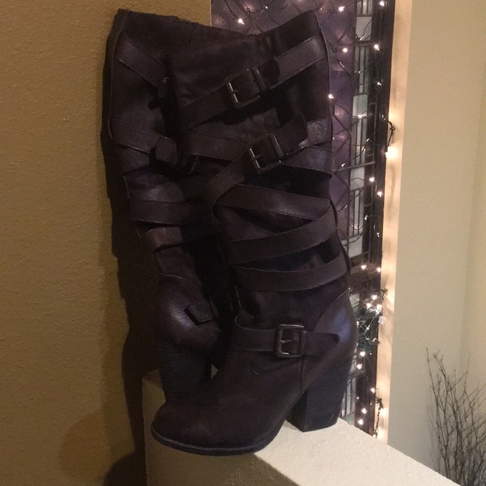 Leather boots